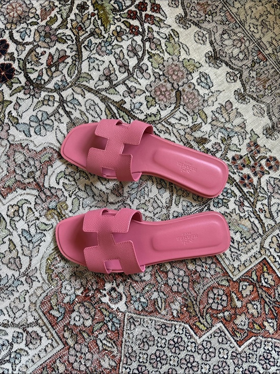 Hermes Shoes - Hermes Pink Oran Signature Slide Sandals 39